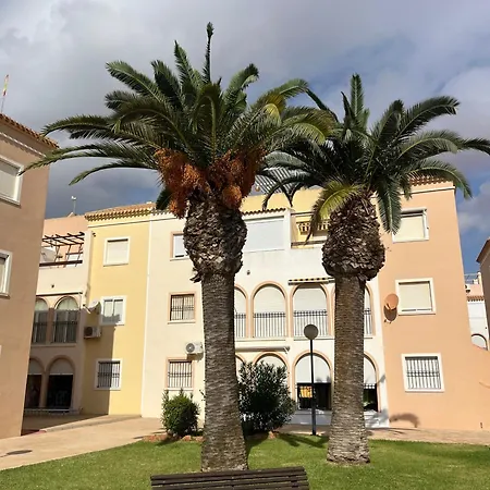 2 Bedrooms Apartamento